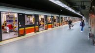 Drugi dzień problemów w metrze. Utrudnienia na linii M1