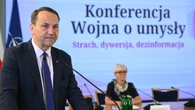 Sikorski ostrzega przed rosyjską propagandą. UE wciąż nieodporna