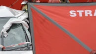 Samochód uderzył w dziewczynkę na chodniku w Bydgoszczy. Zginęła na miejscu