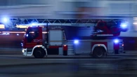 Ogromny pożar magazynu odpadów pod Warszawą. „Zamknijcie okna”