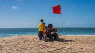 Masowe zatrucia na popularnej plaży. Skażone kąpielisko zamknięte