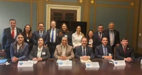Moctezuma y senadores hacen último esfuerzo para frenar impuesto a remesas