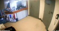 FBI habría editado video sobre muerte de Jeffrey Epstein, según expertos