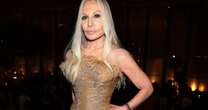 Donatella le dice adiós a la dirección creativa de la icónica casa Versace