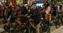 Más de 190,000 ciclistas acuden al Paseo Nocturno por el Día de Muertos en CDMX
