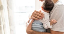 Esto le pasa al cerebro de los hombres cuando tienen hijos (según la ciencia)