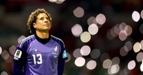La carrera de Guillermo Ochoa en números: los títulos, clubes y récords que dejó tras su retiro