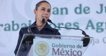 “¡Claudia, mentiste!”, reclaman maestros a la presidenta en Baja California