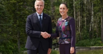 Sheinbaum y Carney dialogan "para fortalecer" la relación México-Canadá