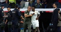 Vinicius Jr se disculpa por su reacción al ser sustituido en el Clásico español