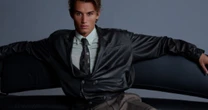 Giorgio Armani reinterpreta su archivo con una colección de clásicos