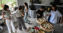 Ni hombres, ni estrés: comunidades 100% femeninas florecen en China