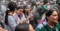 Afición mexicana toma el Zócalo y el Ángel de la Independencia previo al encuentro contra Ecuador