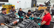 El centro donde Scania forma al talento que no encuentra en el mercado