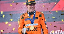 Él es Oscar Piastri, el piloto de McLaren que lidera el campeonato de la F1
