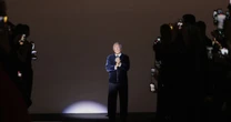Giorgio Armani volverá a los desfiles en septiembre, tras pausa por enfermedad