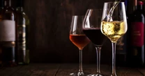 Los 6 vinos perfectos para regalar (y quedar como un experto sin serlo)