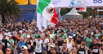 Más de 30,000 corredores llenan las calles en el Medio Maratón de la CDMX 2025