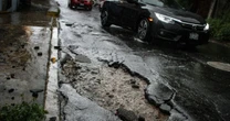 Reparar un bache en la CDMX podría costarte una multa de miles de pesos; esta es la razón