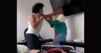 Universitario golpea a profesor en México y queda grabado en video