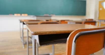 Antes de inscribirte, verifica si una escuela militarizada cumple con la ley