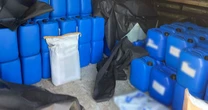 Policía de Polonia localiza narcolaboratorio y detiene a dos mexicanos
