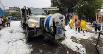 ¿Qué es la espuma que inundó calles de Naucalpan?