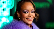 Rihanna revela su tercer embarazo en la MET Gala 2025
