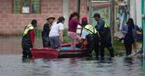 Chalco suma 15 días con los pies en aguas negras por las lluvias