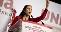 Ariadna Montiel llega a Morena entre aplausos y silencios por acusaciones de EU Rocha Moya