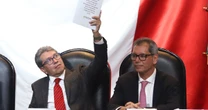 Monreal: Morena defenderá ‘impuestos saludables’ pese a presión de cabilderos