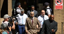 Chris Brown comparece ante tribunal en Londres por acusación de agresión