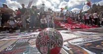 ''¡México es campeón es desaparición!'', claman familias en Guadalajara ante juego mundialista