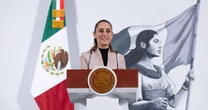 Sheinbaum considera una contradicción la resolución del INE por 'acordeones'
