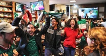 El Mundial no está vaciando las oficinas, pero está obligando a las empresas a ser más flexibles