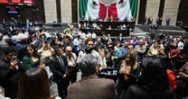 Periodo extraordinario concluye entre acusaciones de oposición por ‘ley espía’