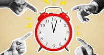 Deja de posponer la alarma y despierta con energía: 5 consejos para lograrlo