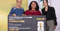 Sheinbaum entrega boleto para inauguración del Mundial; ella estará en el Fan Fest del Zócalo