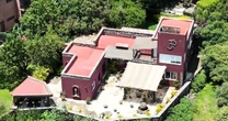Habitantes de Tepoztlán protestan contra Noroña en su casa de 12 millones