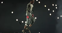 ¡Solo 20 minutos! Travis Scott desata furia de sus fans en Estambul tras ofrecer corto show
