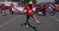 Maestros de México amenazan con protestas durante el Mundial-2026 tras rechazar aumento salarial
