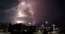 Las lluvias intensas de la CDMX provocan caos en el AICM y varias vialidades