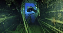 Buzos recuperan primeros objetos del barco gemelo del Titanic frente a Grecia