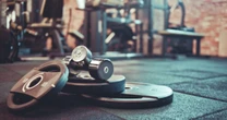 Peso vs. repeticiones: ¿qué es mejor para tu entrenamiento?