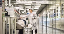 China gana terreno a EU en la carrera global por talento en IA
