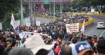 La CNTE se encuentra de nuevo con cerco policial y no logra llegar a la inauguración del Mundial