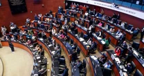 En nueve días, legisladores avalan reformas a 25 leyes