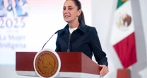 Sheinbaum defiende cancelación del NAIM tras reaparición de EPN