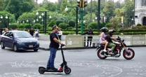 Arranca el emplacamiento de scooters. motos y bicis eléctricas en la CDMX a partir del 1 de julio
