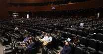Reglas de pandemia covid permiten que legisladores hagan lo que quieran durante sesiones